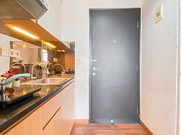 Contemporary Studio Loft Apartment At Park View Condominium