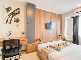 Wooden Space Studio At Meikarta Apartment