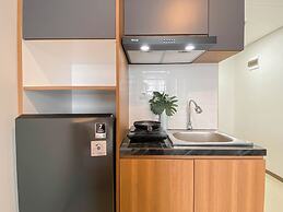 Wooden Space Studio At Meikarta Apartment