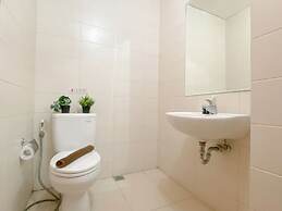 Basic Studio At Apartment Woodland Park Residence