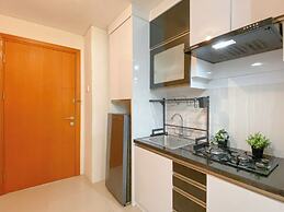 Basic Studio At Apartment Woodland Park Residence