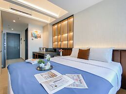 Modern Minimalist Studio Apartment At Collins Boulevard