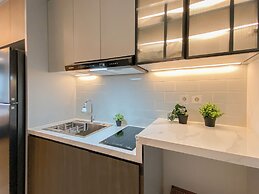 Modern Minimalist Studio Apartment At Collins Boulevard