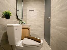Modern Minimalist Studio Apartment At Collins Boulevard