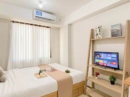 Modern Minimalist With Wooden Touch Studio At Apartment Meikarta