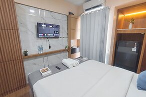 Modern Looking Studio Apartment At Suncity Residence