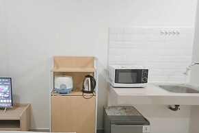 Basic Studio (No Kitchen) At Apartment Bandaraya - Tallasa City Makass