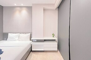 Minimalist Look Studio Apartment At Art Deco