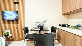 Basic 2Br Apartment At Green Palm Residence