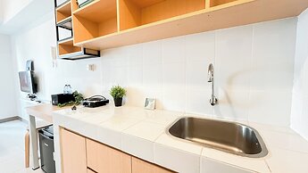 Cozy And Modern Studio Room Apartment Pollux Chadstone