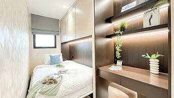 Stylish And Modern 2Br At Apartment Collins Boulevard