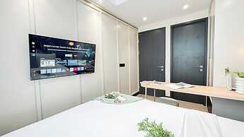 Stylish And Modern 2Br At Apartment Collins Boulevard