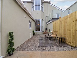 Mews Retreat