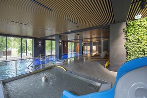 Holiday Studio With Balcony, Indoor Pool, Sauna