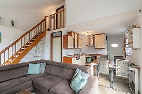 Lovely Detached Holiday Home