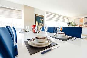 Apartment - Sleeps 6 - Parking - Wifi