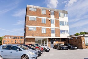 Apartment - Sleeps 6 - Parking - Wifi