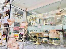 ABCYQ Hotel