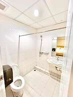 ABCYQ Hotel