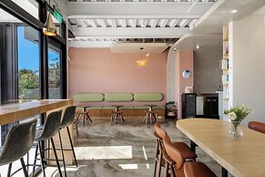 Unknown Coffee Inn