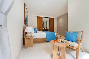 Villa Aroka 4 Bed Sea View KBR41