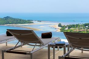 Villa Aroka 4 Bed Sea View KBR41