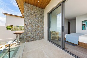 Villa Aroka 4 Bed Sea View KBR41