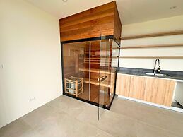 Villa Aroka 4 Bed Sea View KBR41