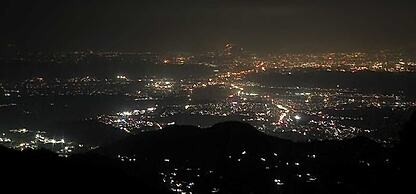 Hill Top Heaven By Elvora Hotels & Resorts