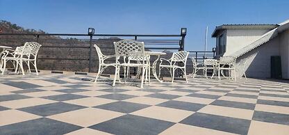 Hill Top Heaven By Elvora Hotels & Resorts