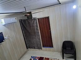 Pari Ac Restaurant & Hotel