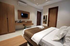 Pari Ac Restaurant & Hotel