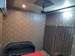 Pari Ac Restaurant & Hotel