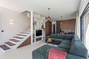 Villa Emma With Pool and sea view