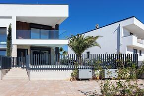 Villa Emma With Pool and sea view