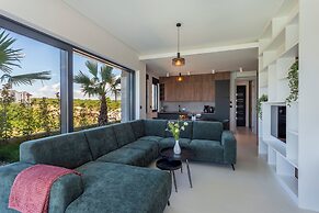 Villa Petra with Pool and Sea View