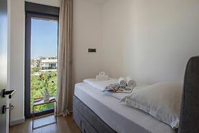 Villa Petra with Pool and Sea View