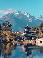 Lijiang Old Town Echarm Plus Hotel