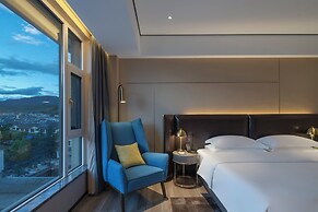 Lijiang Old Town Echarm Plus Hotel