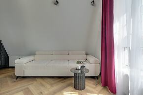 Old Town Chlebnicka Attic by Downtown Apartments