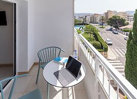 BAY HOTEL