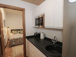 Diamond Lodge