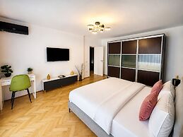 Metropole Apartments Signature Suite