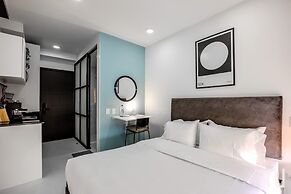 NOK Bright Studio in Chic