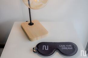 NOK Bright Studio in Chic