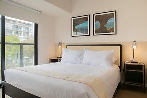 w Stylish 2BR With Balcony in San Isidro
