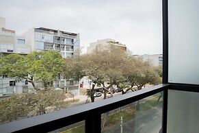 w Stylish 2BR With Balcony in San Isidro