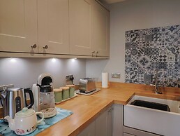 Rushmoor Cottage