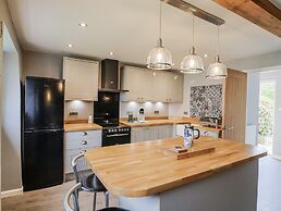 Rushmoor Cottage