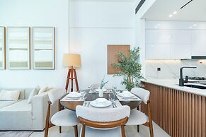 PVH - City View 1BR - Binghatti House